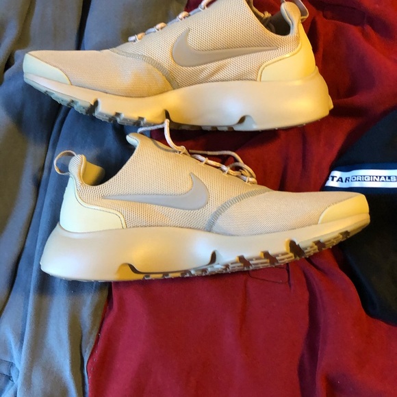 Nikes - Picture 2 of 4